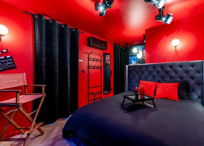 Cinema Prive Tv 85 Pouces - Wifi - Clim - Gare 2 Minutes Tatil Evi *