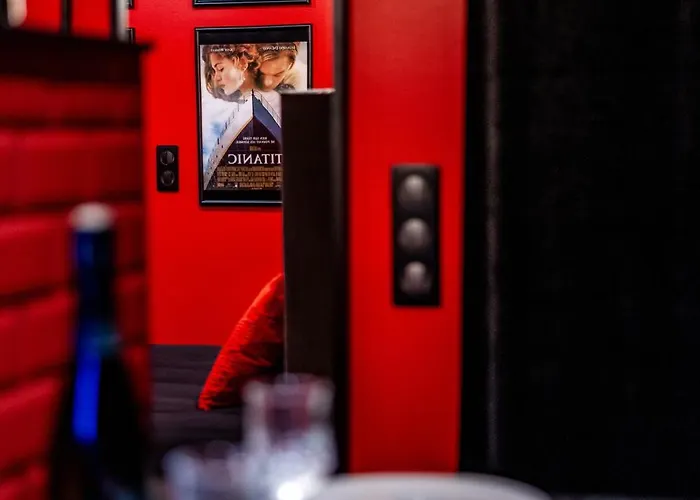 Prázdninový dům Cinema Prive Tv 85 Pouces - Wifi - Clim - Gare 2 Minutes *